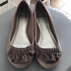 COPY - Adorable flats with ruffles